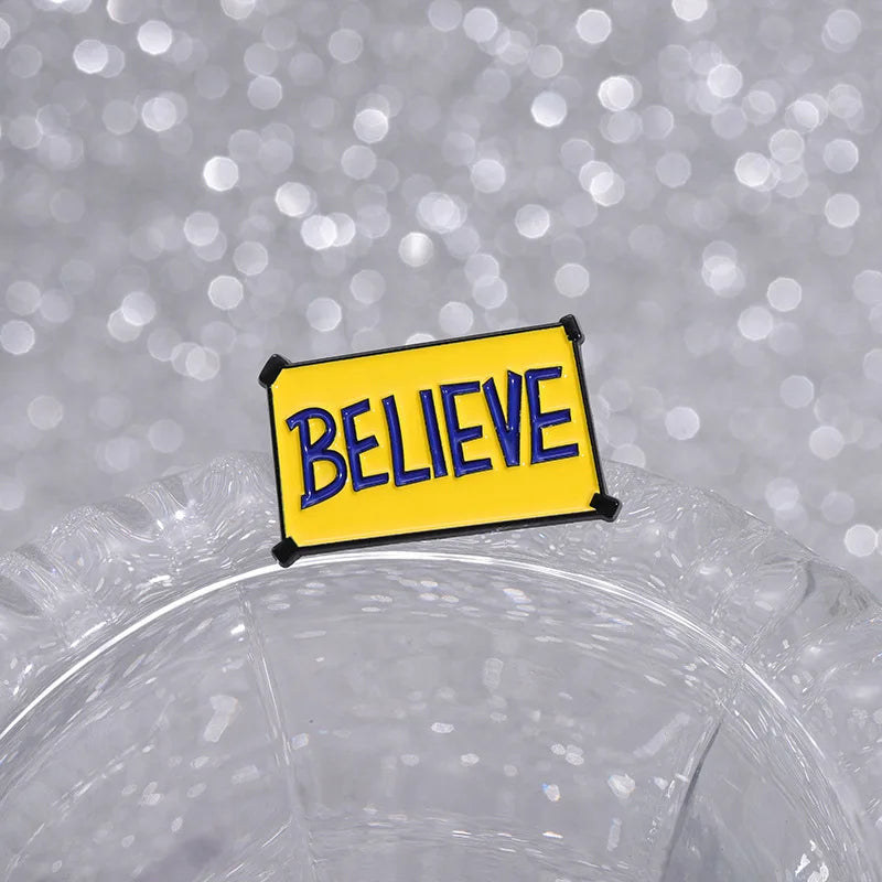 the LIMITED EDITION - Start Each Day with a Grateful Heart Enamel Pins, Custom Quotes Positive Phrase Metal Brooch Lapel Badge Jewelry Gift for Friends