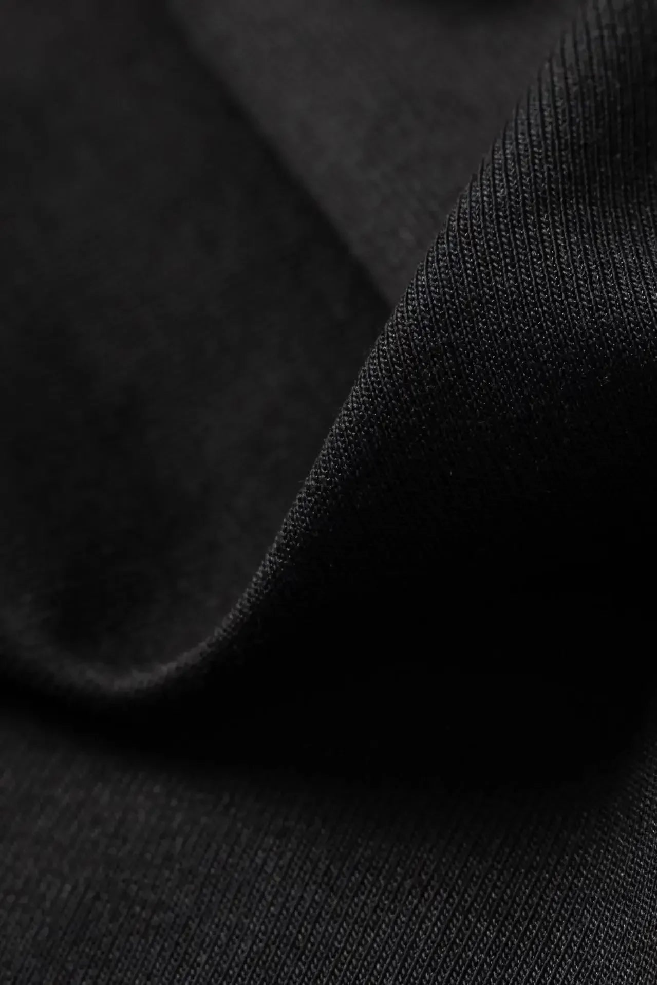 Women Breast Cancer Awareness Ribbon and Angel Wings Print T-Shirt Crew Neck Casual Top for Spring Summer and Fall Everyday Wear